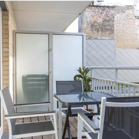 Luxe Met 2 Terrassen En 2 Slaapkamers En Gratis Fietsen Appartement