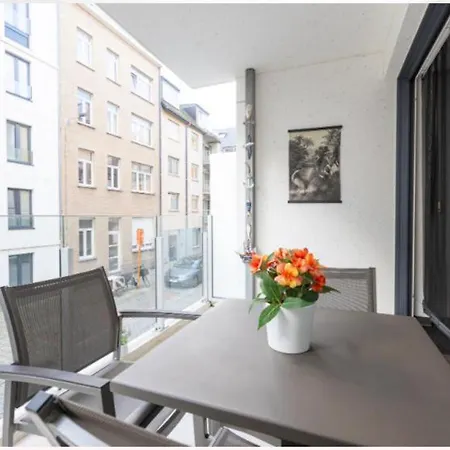 Luxe Met 2 Terrassen En 2 Slaapkamers En Gratis Fietsen * Ostend